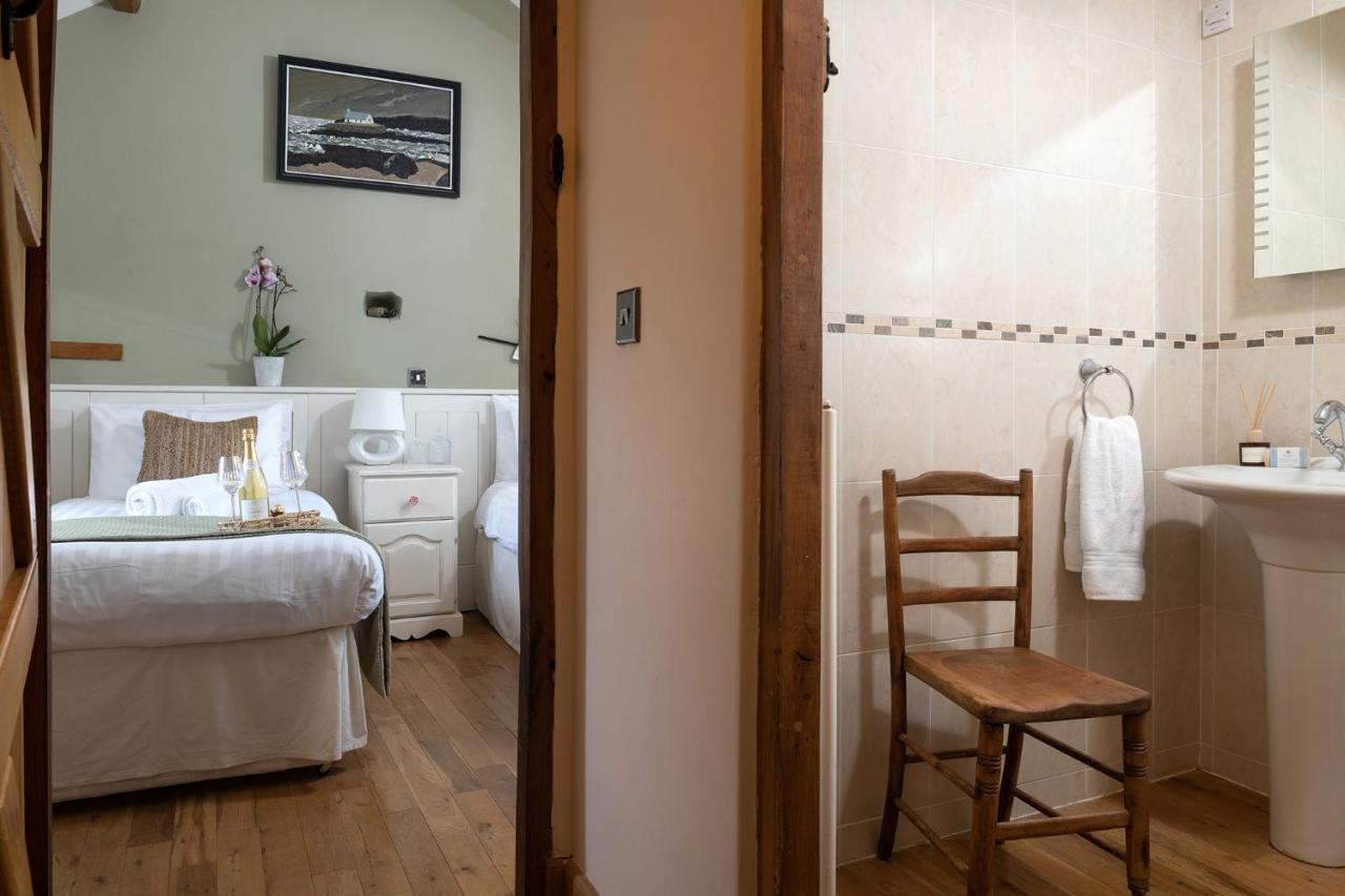 Beautiful Countryside Cottage On The North Wales Coast Abergele Exterior foto